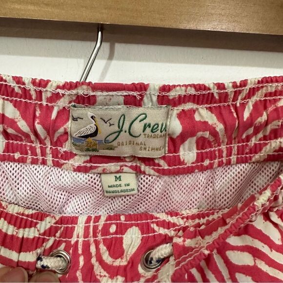 J‎ Crew Men’s Tropical Red White Print Swim Shorts size Medium - Picture 5 of 9